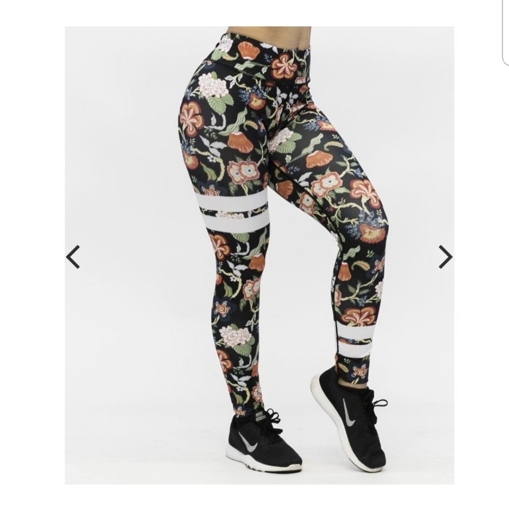 LIKE NEW Floral legging
